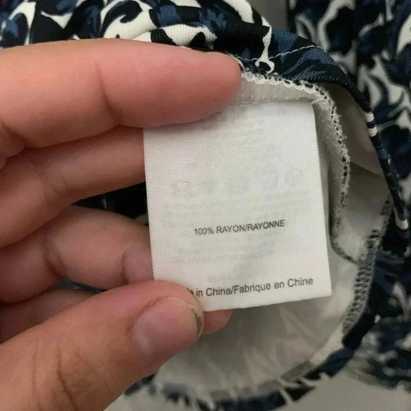 Tory Burch blue navy white Floral Print Button Down Rayon Blouse | Size M - Picture 3 of 9